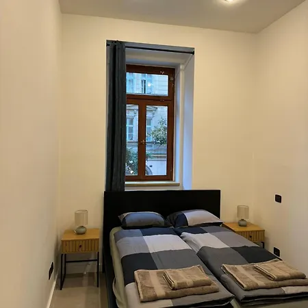 Cool Vitkova With Balcony Appartement Prague
